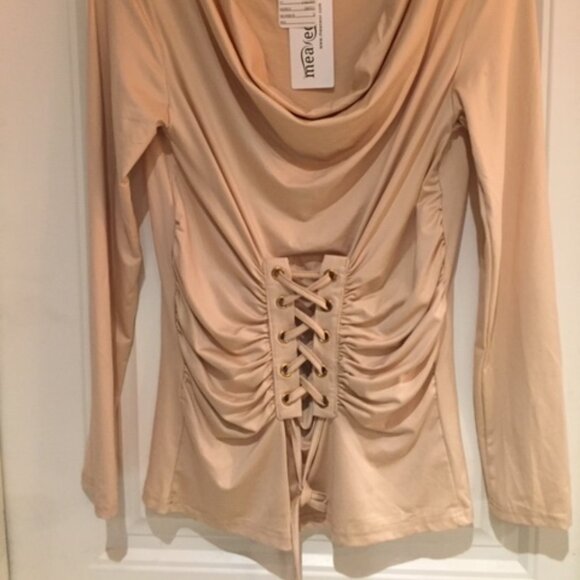 Lace-up top - Picture 2 of 6